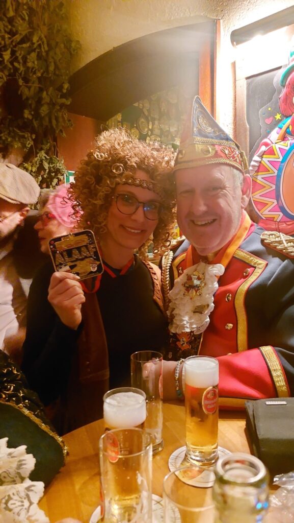 Die KG Porzer Stadtgarde e. V. zu Gast bei der Porzer Perlchen Party im Gasthaus Kranz.