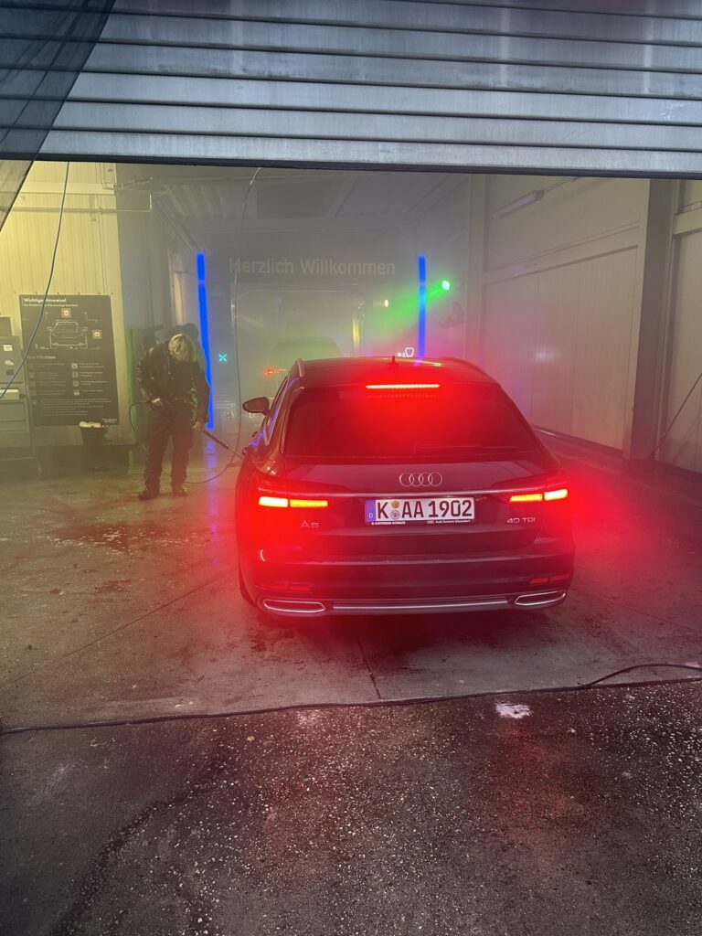 Halloweenfest bei der Aral-Tankstelle Mandy Wirtz